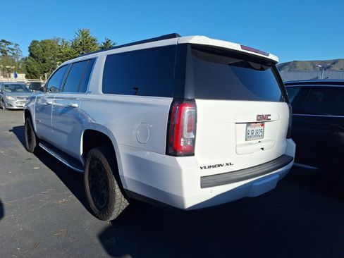 Used 2018 GMC Yukon XL SLT w/ Open Road Package image 4