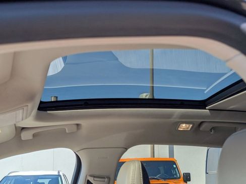 Used 2020 Ford Escape SE Sport FWD image 14