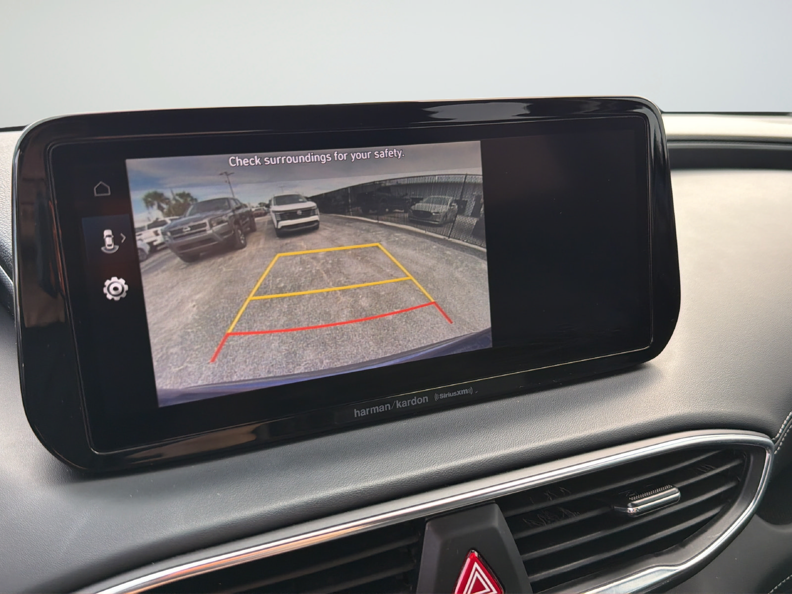 Used 2021 Hyundai Santa Fe SEL w/ Convenience + Premium Package FWD image 24