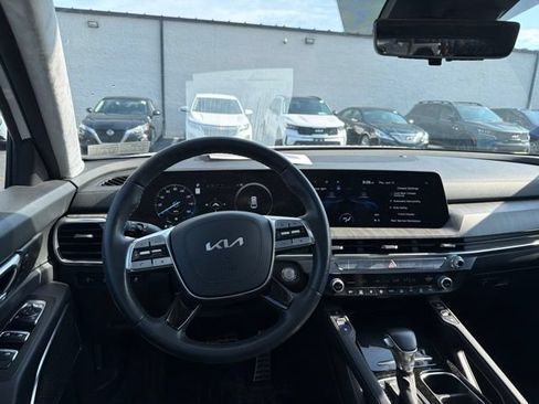 Certified 2024 Kia Telluride SX Prestige AWD/4WD image 15