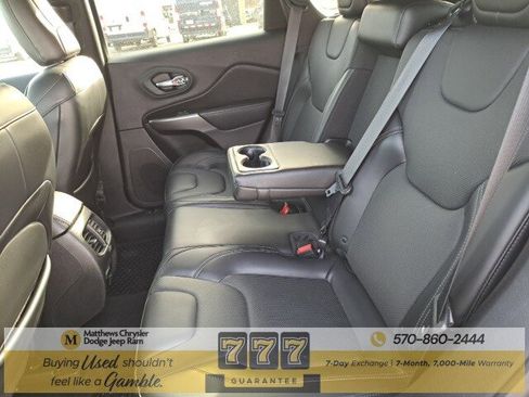 Used 2019 Jeep Cherokee High Altitude image 10