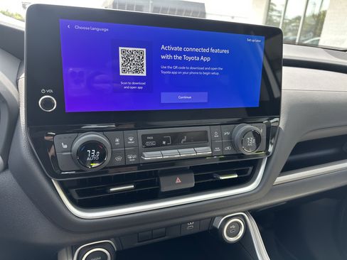 Used 2026 Toyota Grand Highlander XLE image 18