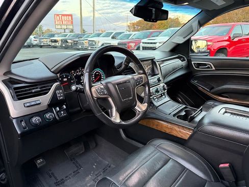 Used 2019 GMC Yukon XL Denali w/ Denali Ultimate Package image 35