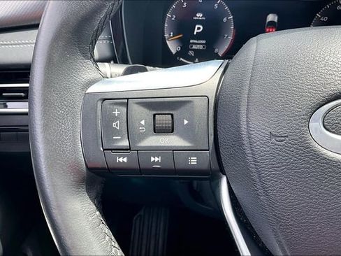 Used 2023 INFINITI QX60 Luxe w/ Performance Audio Package AWD/4WD image 18