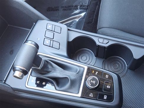 Used 2024 Kia Sportage LX image 20