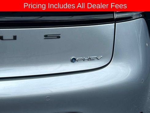 Used 2026 Toyota Prius Plug-In Hybrid FWD image 18