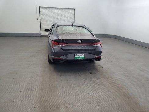 Used 2023 Hyundai Elantra SEL w/ Convenience Package FWD image 6
