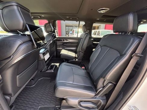 New 2026 Jeep Grand Wagoneer Summit AWD/4WD image 15