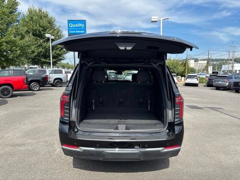Used 2025 Chevrolet Tahoe LT AWD/4WD image 36