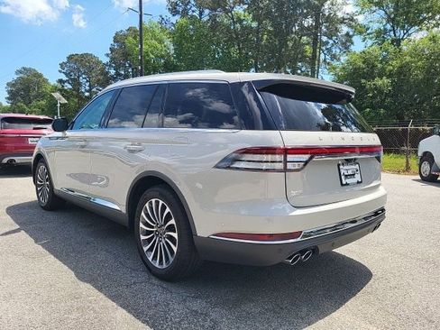 Used 2021 Lincoln Aviator Reserve w/ Equipment Group 201A image 3