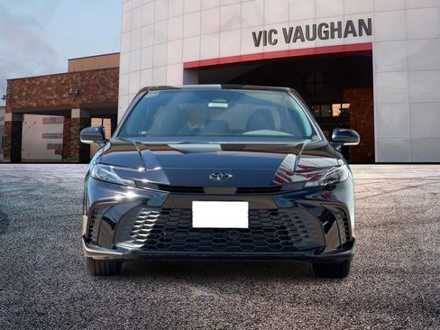 New 2026 Toyota Camry SE FWD image 8