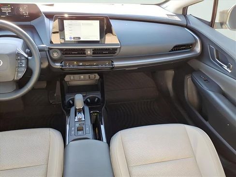 Used 2023 Toyota Prius XLE image 15
