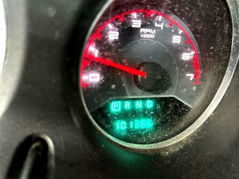 Used 2013 Dodge Avenger SE image 34