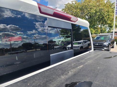 Used 2021 GMC Sierra 1500 SLT w/ SLT Convenience Package image 13