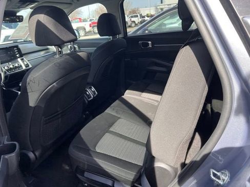 Used 2023 Kia Sorento LX image 13