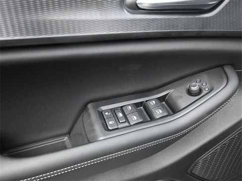 New 2025 Jeep Grand Cherokee Laredo image 10