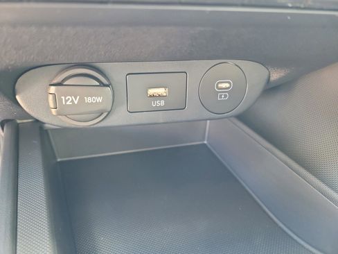 Certified 2026 Hyundai Elantra SE FWD image 7