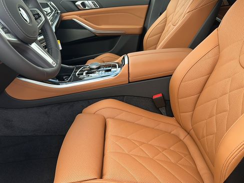 New 2026 BMW X5 xDrive40i w/ M Sport Package image 10