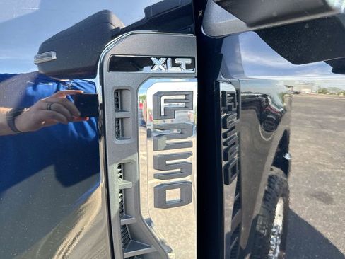 Used 2025 Ford F250 XLT AWD/4WD image 25