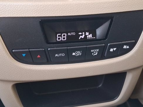 Used 2016 Acura MDX SH-AWD w/ Technology Package image 12