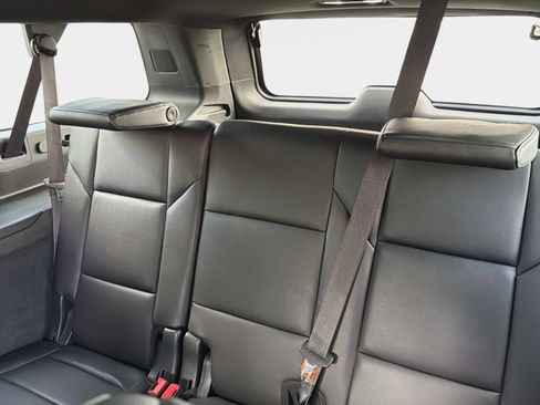 Used 2021 Cadillac Escalade ESV Luxury image 35