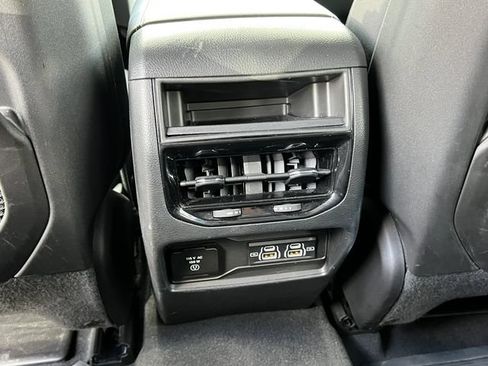 Used 2023 Jeep Grand Cherokee Altitude AWD/4WD image 33