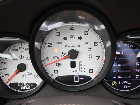 Used 2018 Porsche 911 Turbo S image 16