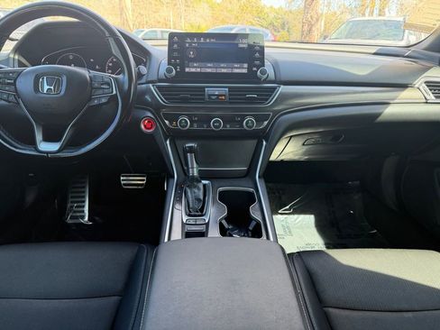 Used 2022 Honda Accord Sport image 13