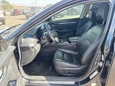 Used 2022 Nissan Altima 2.5 SL FWD image 12