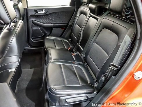 Used 2020 Ford Escape SEL image 11