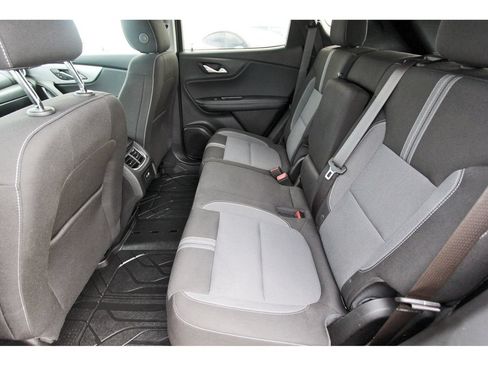 Used 2024 Chevrolet Blazer LT w/ Convenience Package FWD image 7