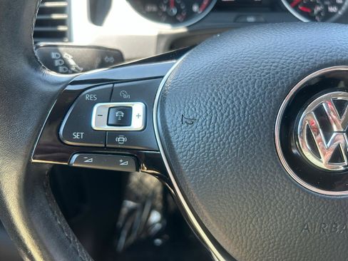 Used 2019 Volkswagen Atlas SE w/ Towing Package AWD/4WD image 32