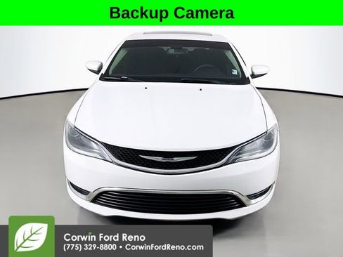 Used 2015 Chrysler 200 Limited w/ Convenience Group image 2