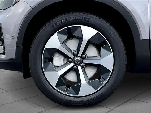 New 2026 Volvo XC40 B5 Plus w/ Protection Package Premier image 16