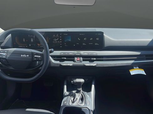 New 2026 Kia K4 EX FWD image 11