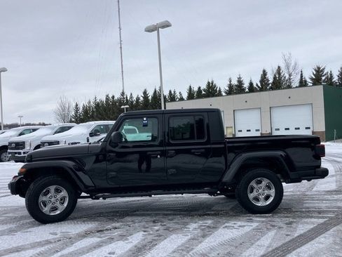 Used 2021 Jeep Gladiator Sport image 26