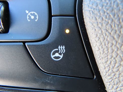 New 2026 Chevrolet Trax RS w/ Sunroof Package image 12