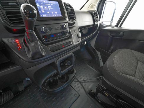 Used 2023 RAM ProMaster 2500 image 16