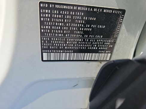 Used 2024 Volkswagen Taos S image 9