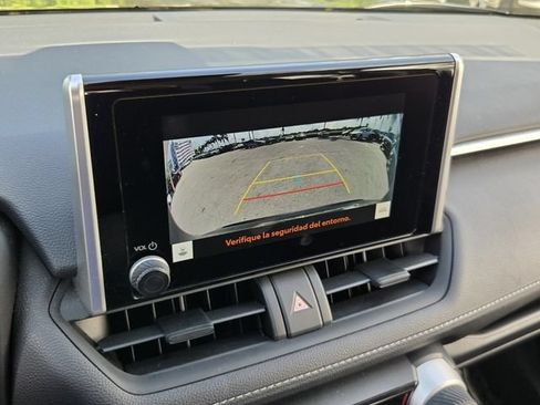 Used 2024 Toyota RAV4 XLE AWD/4WD image 19