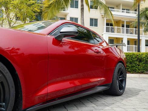 Used 2021 Chevrolet Camaro ZL1 image 38