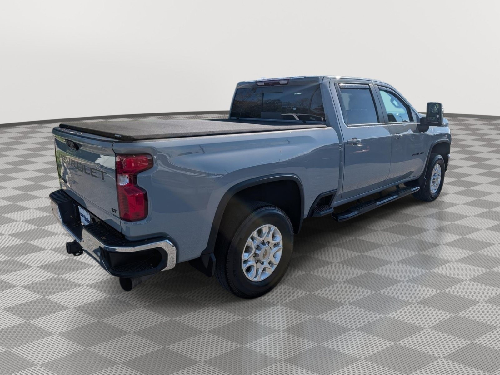Used 2024 Chevrolet Silverado 2500 LT AWD/4WD image 5