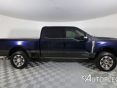 Used 2024 Ford F250 King Ranch w/ FX4 Off-Road Package AWD/4WD image 4