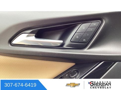 Used 2025 Chevrolet Equinox ACTIV w/ Convenience Package III AWD/4WD image 21