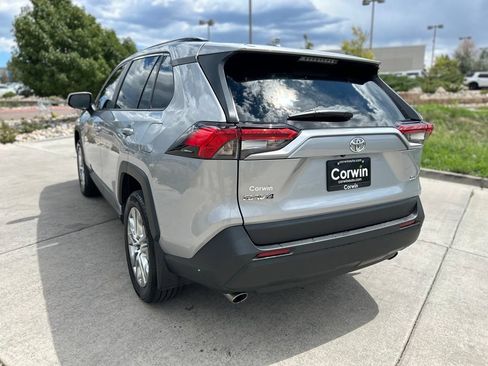 Used 2025 Toyota RAV4 XLE Premium FWD image 5