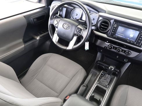 Used 2016 Toyota Tacoma SR5 RWD image 15