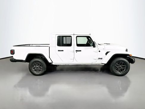 New 2026 Jeep Gladiator Sport image 8