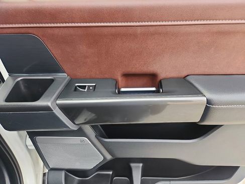 Used 2023 Ford F150 Lariat image 31