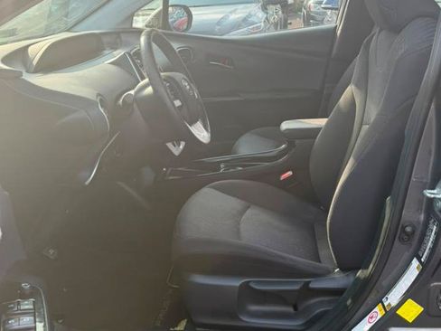 Used 2017 Toyota Prius Prime Plus w/ Carpet Mat Package FWD image 12