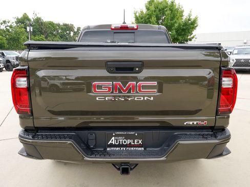 Used 2024 GMC Canyon AT4 AWD/4WD image 3